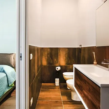 Casa Calu Castel Sant'elmo Bed & Breakfast 4*